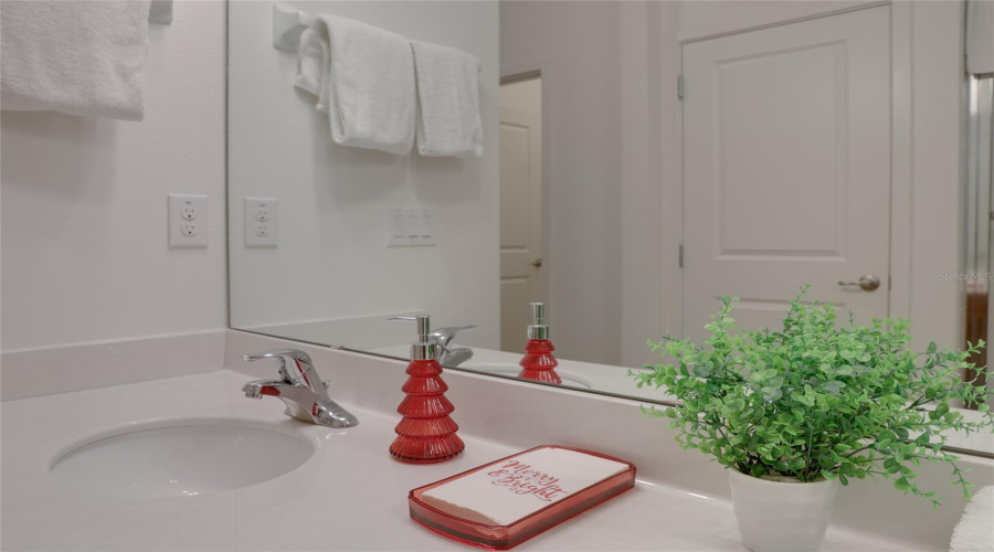 KISSIMMEE, Florida 34746, 8 Bedrooms Bedrooms, ,5 BathroomsBathrooms,Residential,For Sale,CABELLO,0,MFRO6262706
