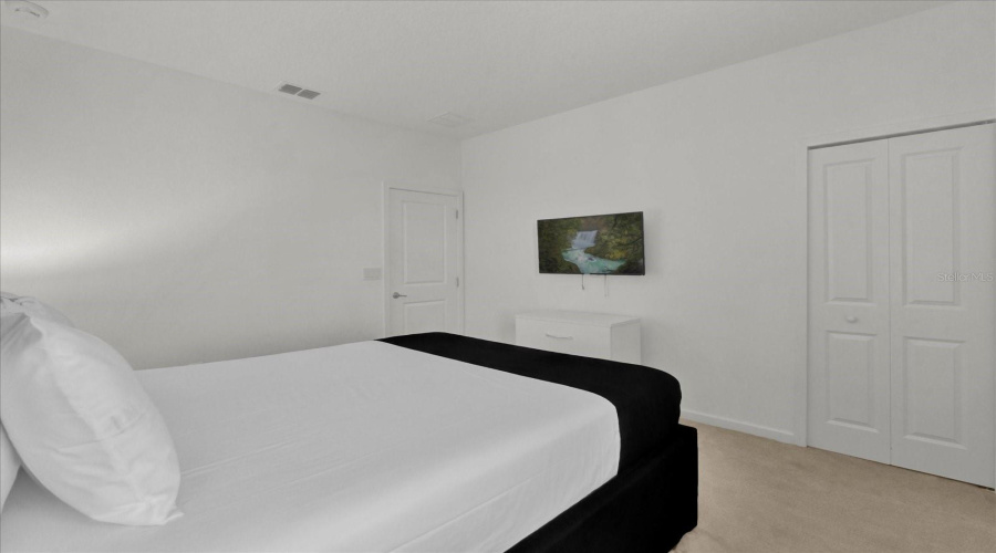 KISSIMMEE, Florida 34746, 6 Bedrooms Bedrooms, ,4 BathroomsBathrooms,Residential,For Sale,CABELLO,0,MFRO6263008