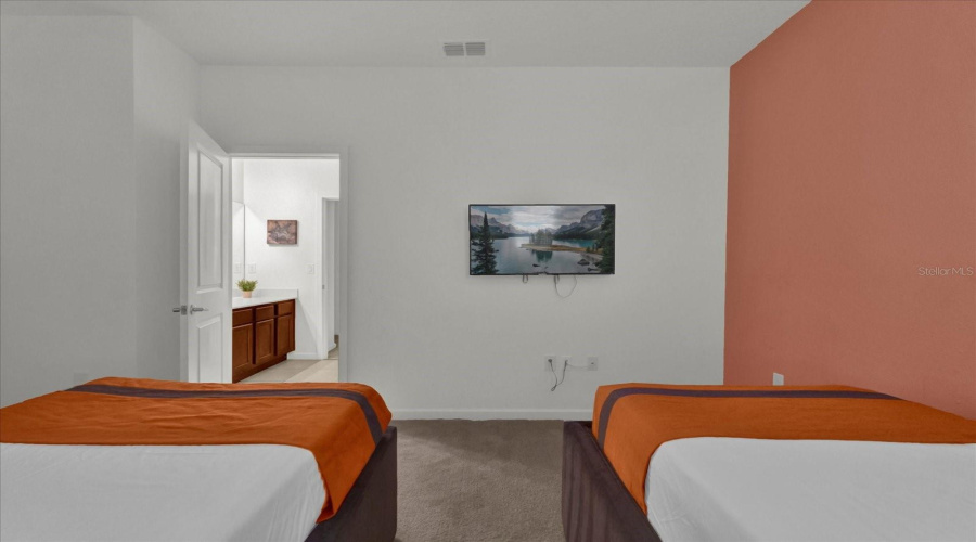 KISSIMMEE, Florida 34746, 6 Bedrooms Bedrooms, ,4 BathroomsBathrooms,Residential,For Sale,CABELLO,0,MFRO6263008