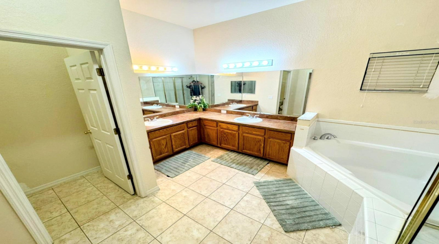 DAVENPORT, Florida 33897, 3 Bedrooms Bedrooms, ,2 BathroomsBathrooms,Residential,For Sale,WATLING,MFRO6262999