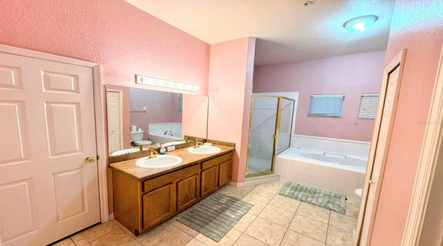 DAVENPORT, Florida 33897, 3 Bedrooms Bedrooms, ,2 BathroomsBathrooms,Residential,For Sale,WATLING,MFRO6262999