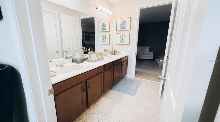 KISSIMMEE, Florida 34747, 7 Bedrooms Bedrooms, ,5 BathroomsBathrooms,Residential,For Sale,NASSAU POINT,0,MFRO6251630