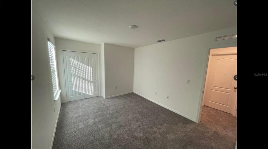 DAVENPORT, Florida 33896, 5 Bedrooms Bedrooms, ,2 BathroomsBathrooms,Residential,For Sale,VILLAVISTA,0,MFRO6263312