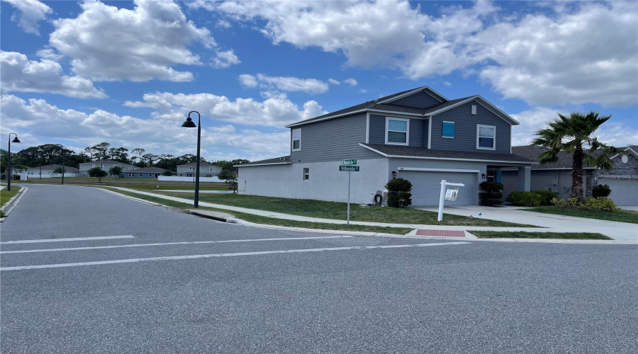 DAVENPORT, Florida 33896, 5 Bedrooms Bedrooms, ,2 BathroomsBathrooms,Residential,For Sale,VILLAVISTA,0,MFRO6263312