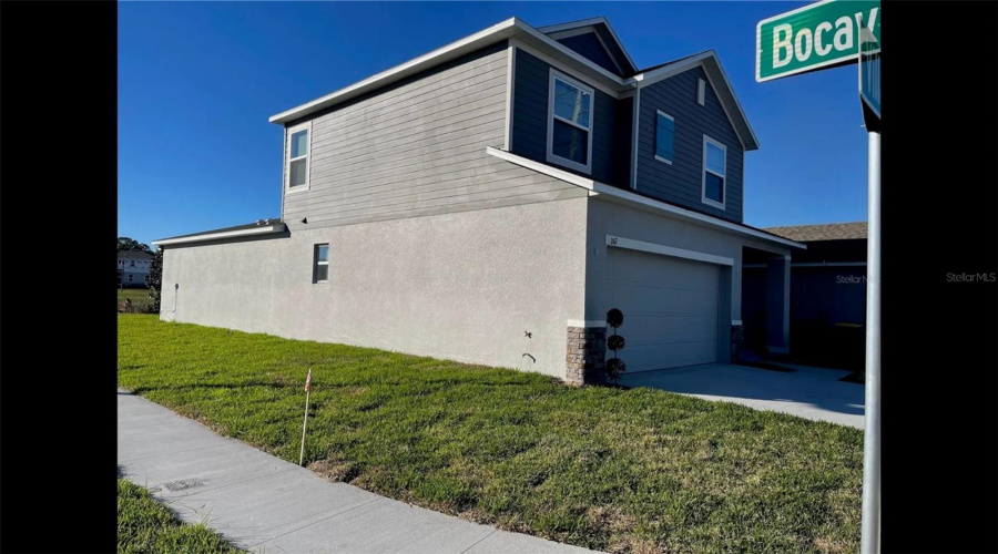 DAVENPORT, Florida 33896, 5 Bedrooms Bedrooms, ,2 BathroomsBathrooms,Residential,For Sale,VILLAVISTA,0,MFRO6263312