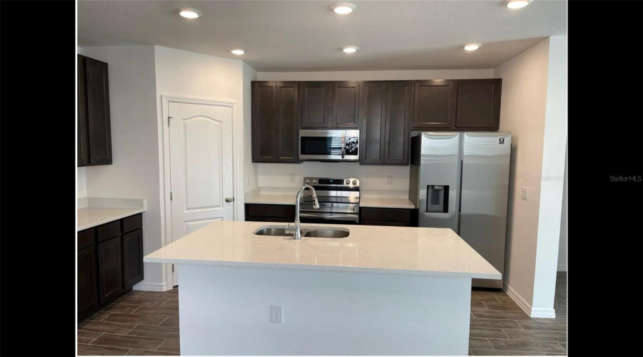 DAVENPORT, Florida 33896, 5 Bedrooms Bedrooms, ,2 BathroomsBathrooms,Residential,For Sale,VILLAVISTA,0,MFRO6263312