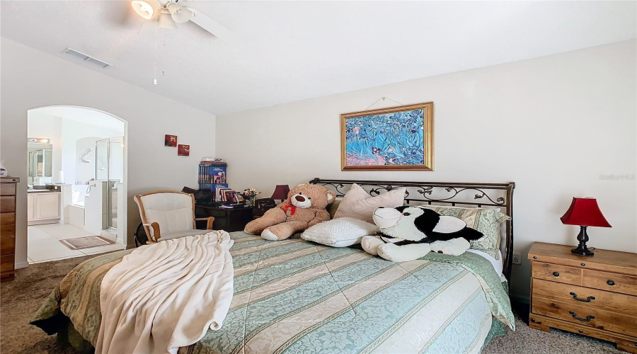 DAVENPORT, Florida 33837, 4 Bedrooms Bedrooms, ,3 BathroomsBathrooms,Residential,For Sale,FOX,0,MFRS5116869