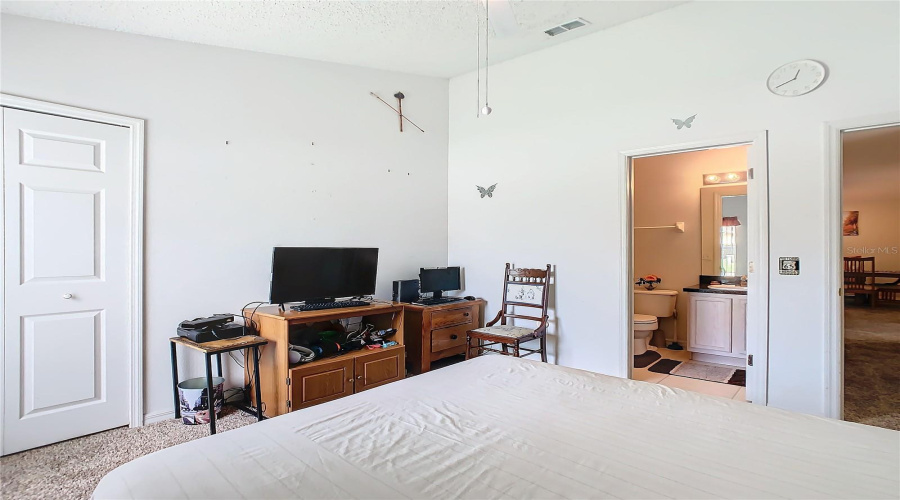 DAVENPORT, Florida 33837, 4 Bedrooms Bedrooms, ,3 BathroomsBathrooms,Residential,For Sale,FOX,0,MFRS5116869