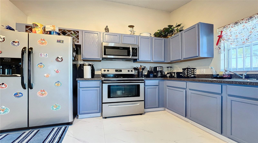 DAVENPORT, Florida 33837, 4 Bedrooms Bedrooms, ,3 BathroomsBathrooms,Residential,For Sale,FOX,0,MFRS5116869