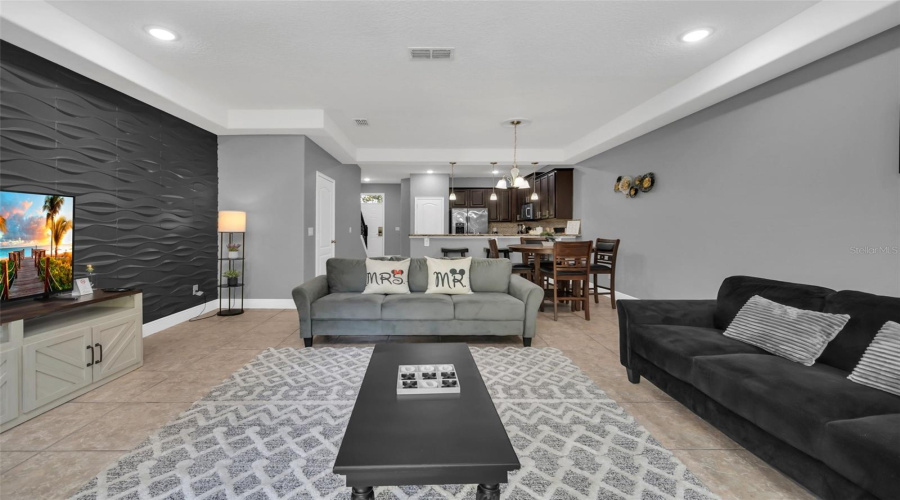 DAVENPORT, Florida 33896, 3 Bedrooms Bedrooms, ,2 BathroomsBathrooms,Residential,For Sale,ROSEVILLE,0,MFRO6263279