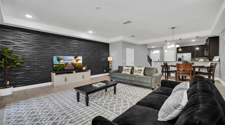DAVENPORT, Florida 33896, 3 Bedrooms Bedrooms, ,2 BathroomsBathrooms,Residential,For Sale,ROSEVILLE,0,MFRO6263279