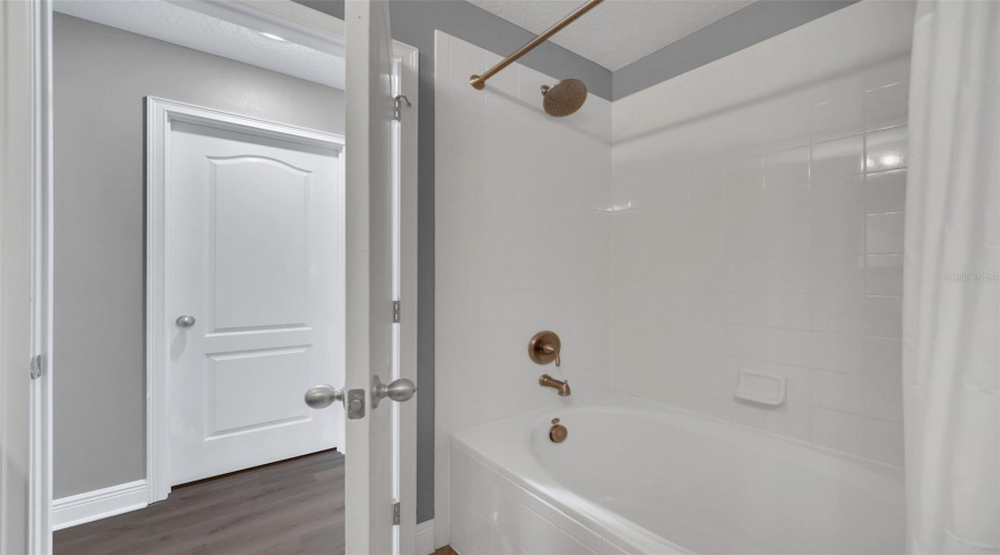 DAVENPORT, Florida 33896, 3 Bedrooms Bedrooms, ,2 BathroomsBathrooms,Residential,For Sale,ROSEVILLE,0,MFRO6263279