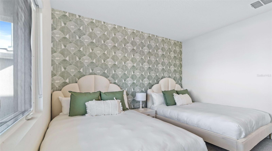 KISSIMMEE, Florida 34747, 9 Bedrooms Bedrooms, ,6 BathroomsBathrooms,Residential,For Sale,GOLDEN NOBLE,0,MFRO6263982