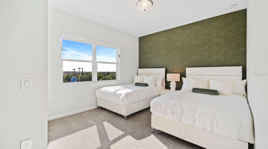KISSIMMEE, Florida 34747, 9 Bedrooms Bedrooms, ,6 BathroomsBathrooms,Residential,For Sale,GOLDEN NOBLE,0,MFRO6263982
