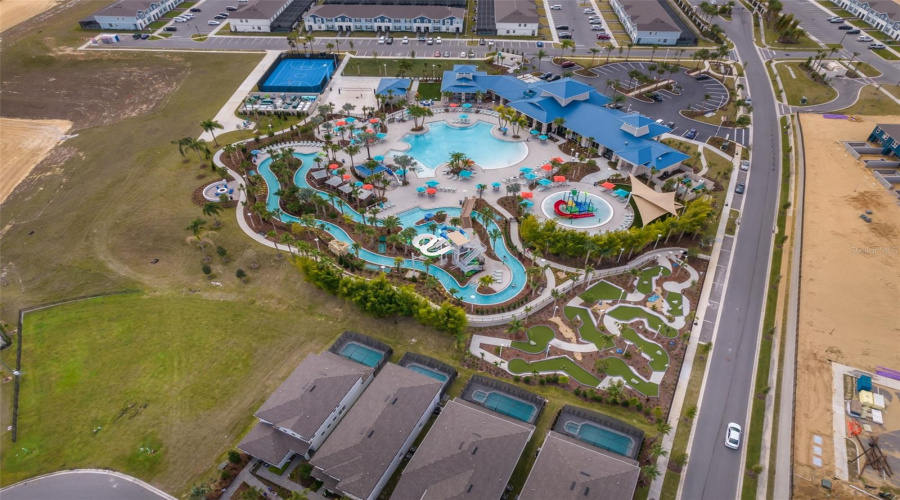 DAVENPORT, Florida 33897, 6 Bedrooms Bedrooms, ,4 BathroomsBathrooms,Residential,For Sale,ALOHA,0,MFRO6263847