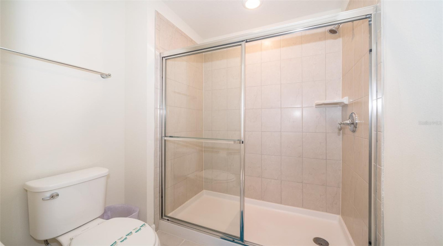 DAVENPORT, Florida 33897, 6 Bedrooms Bedrooms, ,4 BathroomsBathrooms,Residential,For Sale,ALOHA,0,MFRO6263847