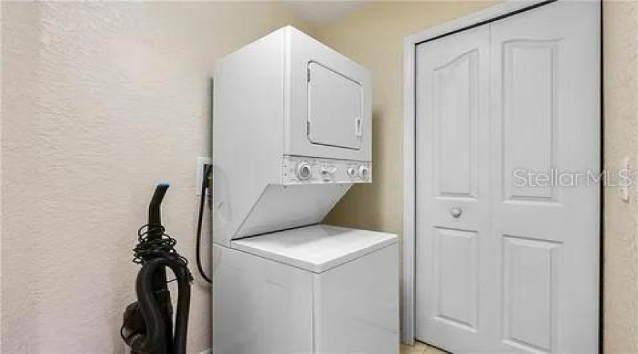 DAVENPORT, Florida 33897, 3 Bedrooms Bedrooms, ,3 BathroomsBathrooms,Residential,For Sale,CALABRIA,MFRW7870736