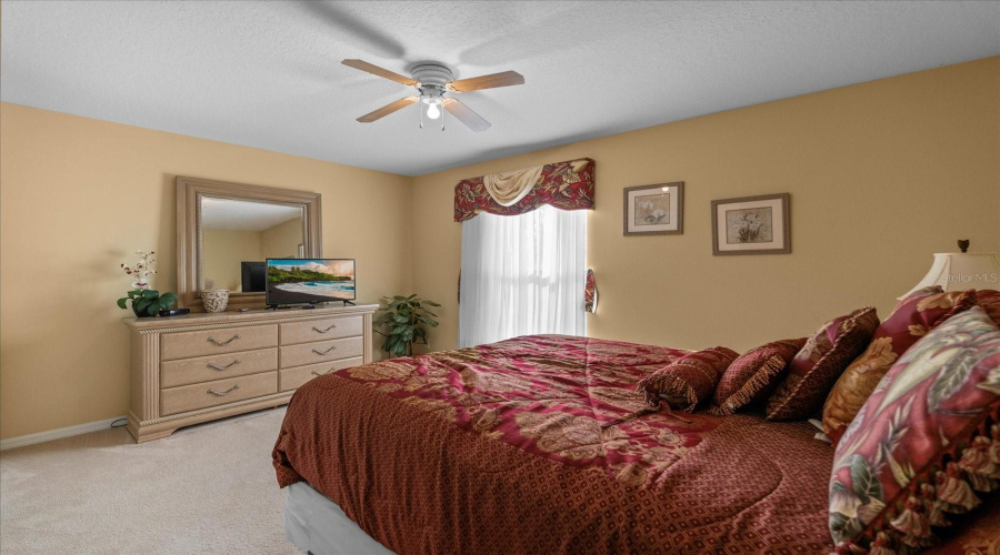 DAVENPORT, Florida 33837, 5 Bedrooms Bedrooms, ,3 BathroomsBathrooms,Residential,For Sale,BLUE HERON,MFRO6263337
