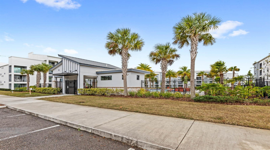 KISSIMMEE, Florida 34746, 2 Bedrooms Bedrooms, ,2 BathroomsBathrooms,Residential,For Sale,CLOCK TOWER,0,MFRO6263907