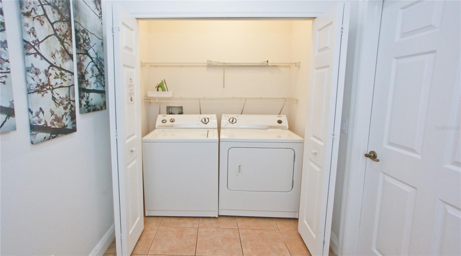 KISSIMMEE, Florida 34746, 4 Bedrooms Bedrooms, ,3 BathroomsBathrooms,Residential,For Sale,ALBERTO,0,MFRS5117113