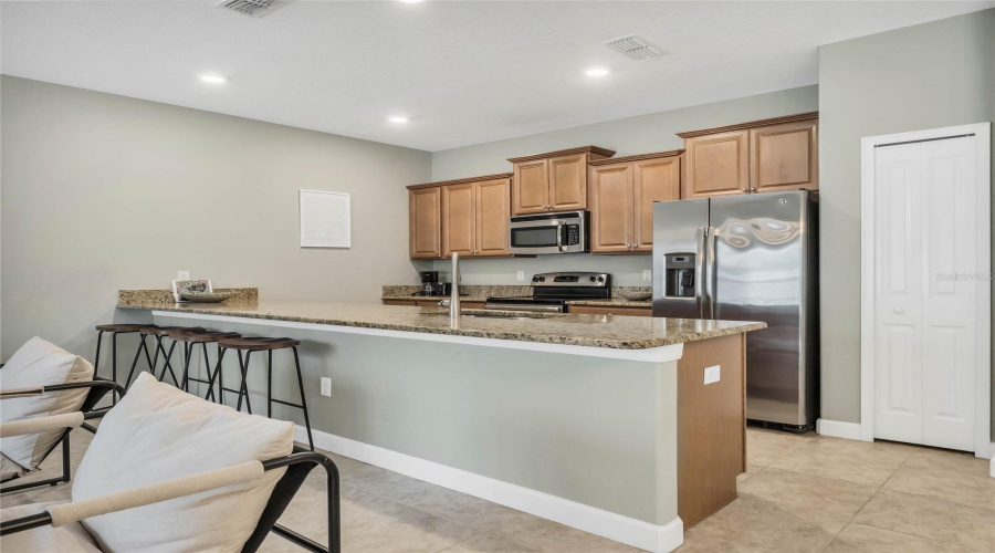 KISSIMMEE, Florida 34746, 4 Bedrooms Bedrooms, ,3 BathroomsBathrooms,Residential,For Sale,CLOCK TOWER,MFRO6264497