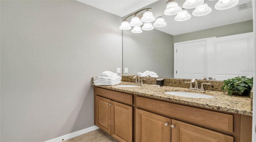 KISSIMMEE, Florida 34746, 4 Bedrooms Bedrooms, ,3 BathroomsBathrooms,Residential,For Sale,CLOCK TOWER,MFRO6264497