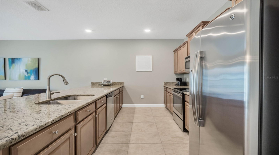 KISSIMMEE, Florida 34746, 4 Bedrooms Bedrooms, ,3 BathroomsBathrooms,Residential,For Sale,CLOCK TOWER,MFRO6264497