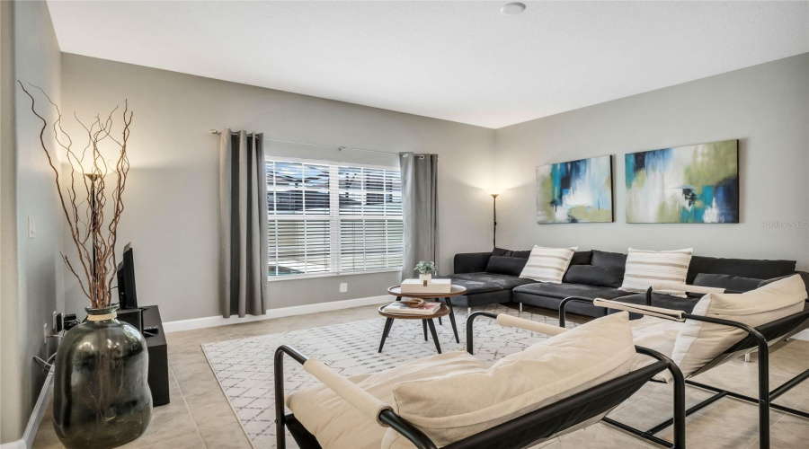 KISSIMMEE, Florida 34746, 4 Bedrooms Bedrooms, ,3 BathroomsBathrooms,Residential,For Sale,CLOCK TOWER,MFRO6264497