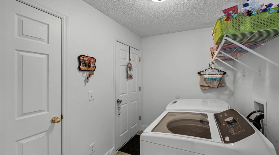 KISSIMMEE, Florida 34746, 4 Bedrooms Bedrooms, ,2 BathroomsBathrooms,Residential,For Sale,CASTAWAY BEACH,MFRO6262248