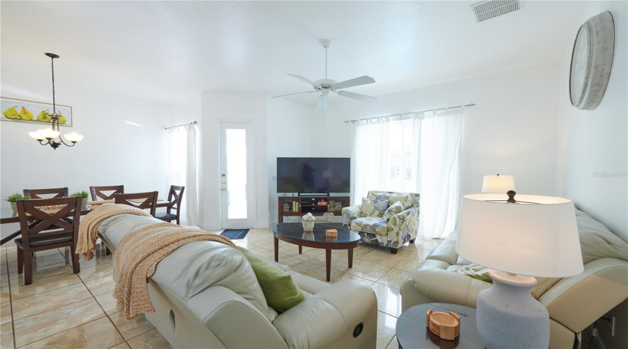 DAVENPORT, Florida 33897, 4 Bedrooms Bedrooms, ,3 BathroomsBathrooms,Residential,For Sale,BRUNELLO,0,MFRO6258093