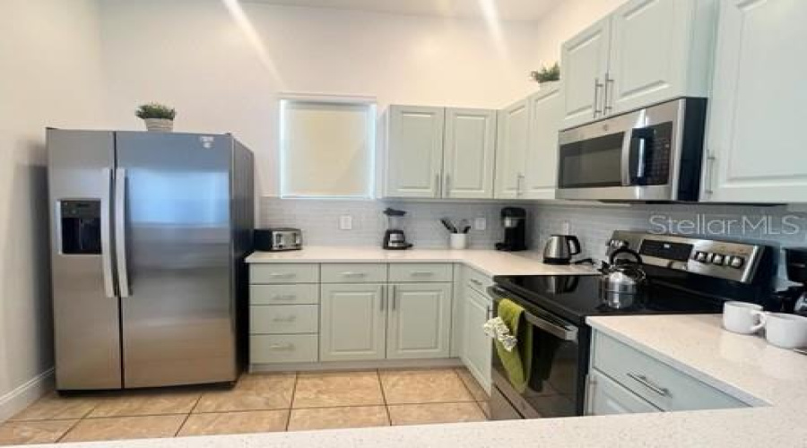 DAVENPORT, Florida 33897, 4 Bedrooms Bedrooms, ,3 BathroomsBathrooms,Residential,For Sale,BRUNELLO,0,MFRO6258093
