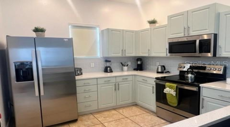 DAVENPORT, Florida 33897, 4 Bedrooms Bedrooms, ,3 BathroomsBathrooms,Residential,For Sale,BRUNELLO,0,MFRO6258093