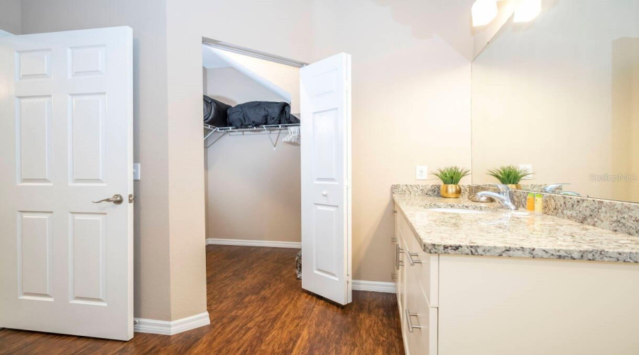 KISSIMMEE, Florida 34746, 4 Bedrooms Bedrooms, ,3 BathroomsBathrooms,Residential,For Sale,EDENSHIRE,0,MFRO6264074
