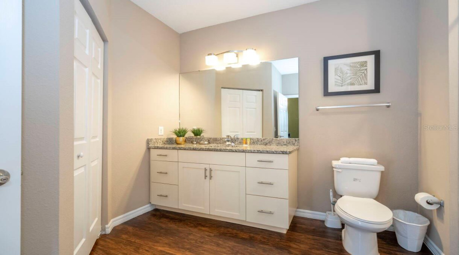 KISSIMMEE, Florida 34746, 4 Bedrooms Bedrooms, ,3 BathroomsBathrooms,Residential,For Sale,EDENSHIRE,0,MFRO6264074