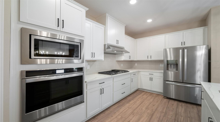 Kissimmee, Florida 34747, 4 Bedrooms Bedrooms, ,2 Bathroomsbathrooms,Residential,For Sale,Somersworth,Mfrtb8330781