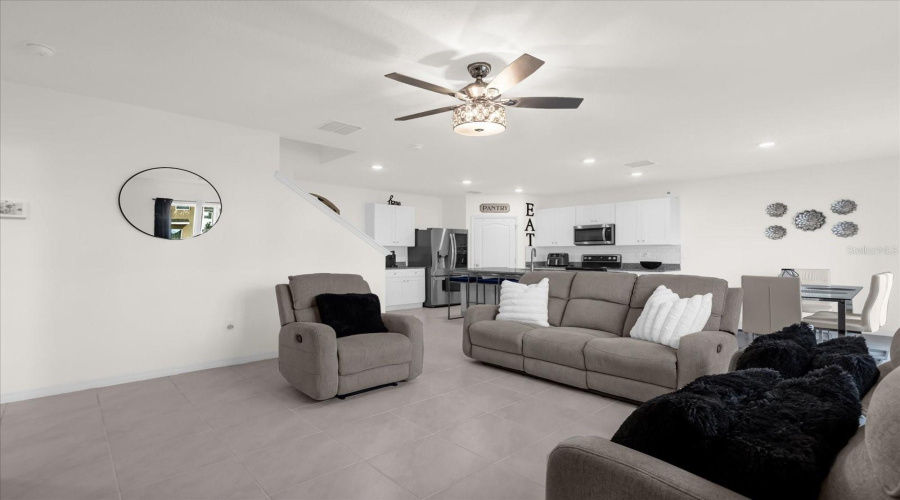 Davenport, Florida 33837, 5 Bedrooms Bedrooms, ,3 Bathroomsbathrooms,Residential,For Sale,Magnolia,Mfro6263978