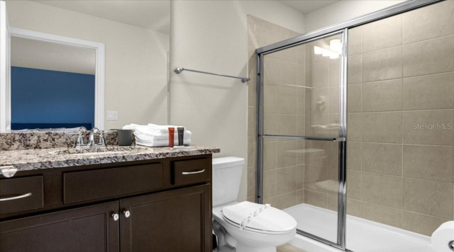 Davenport, Florida 33897, 10 Bedrooms Bedrooms, ,8 Bathroomsbathrooms,Residential,For Sale,Lana,Mfrs5117025