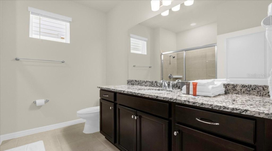 Davenport, Florida 33897, 10 Bedrooms Bedrooms, ,8 Bathroomsbathrooms,Residential,For Sale,Lana,Mfrs5117025