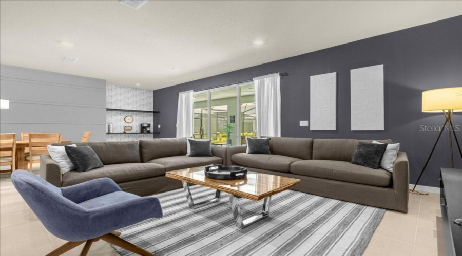 Davenport, Florida 33897, 10 Bedrooms Bedrooms, ,8 Bathroomsbathrooms,Residential,For Sale,Lana,Mfrs5117025