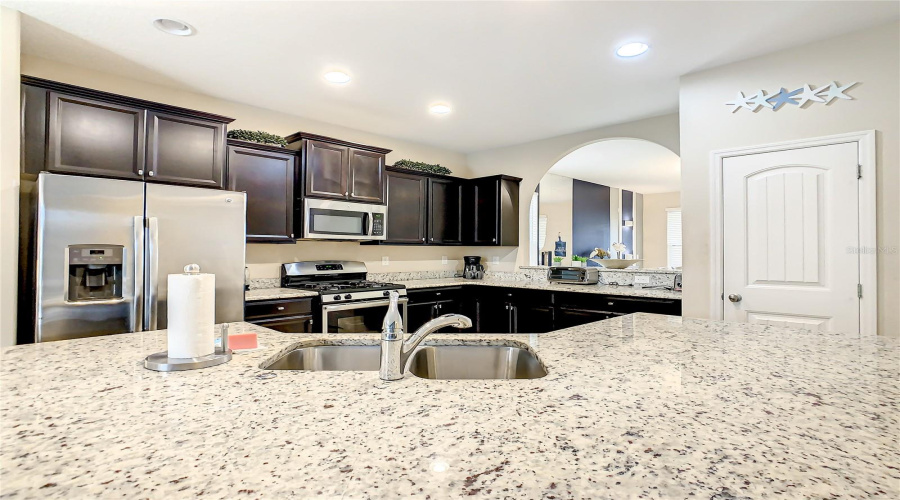 DAVENPORT, Florida 33837, 5 Bedrooms Bedrooms, ,4 BathroomsBathrooms,Residential,For Sale,WILDWOOD,0,MFRO6263897