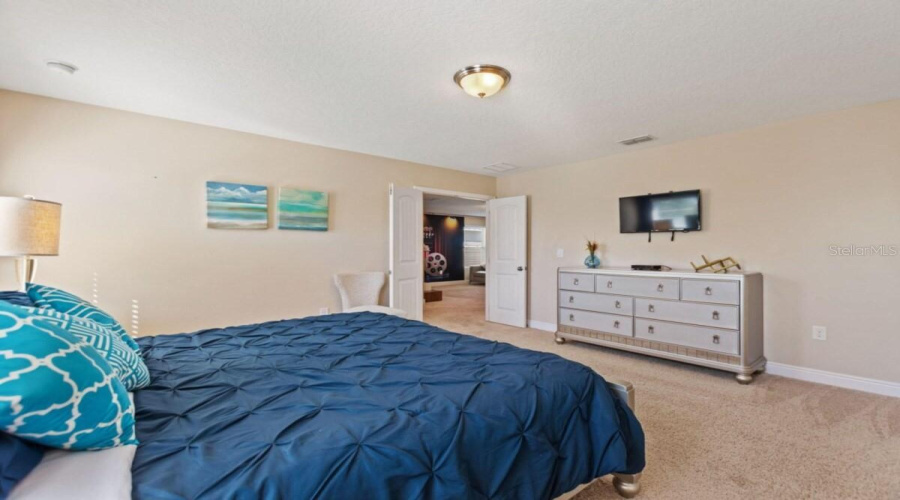 DAVENPORT, Florida 33837, 5 Bedrooms Bedrooms, ,4 BathroomsBathrooms,Residential,For Sale,WILDWOOD,0,MFRO6263897