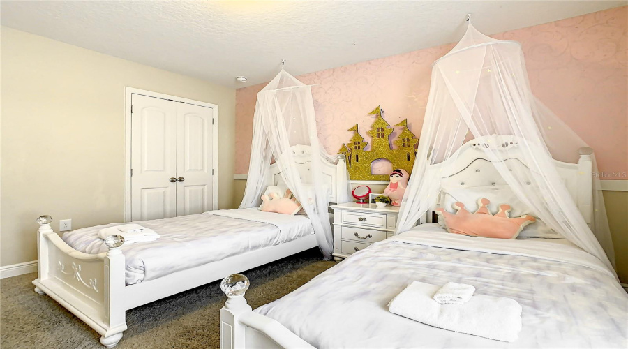 DAVENPORT, Florida 33837, 5 Bedrooms Bedrooms, ,4 BathroomsBathrooms,Residential,For Sale,WILDWOOD,0,MFRO6263897