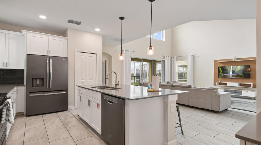Davenport, Florida 33896, 5 Bedrooms Bedrooms, ,5 Bathroomsbathrooms,Residential,For Sale,Cabot Cliffs,Mfro6263972