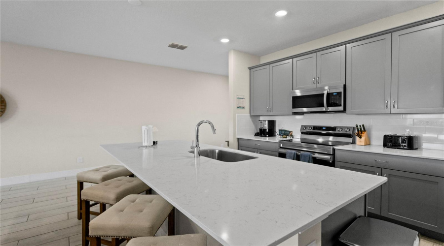 Reunion, Florida 34747, 3 Bedrooms Bedrooms, ,2 Bathroomsbathrooms,Residential,For Sale,Driving Range,Mfro6265116