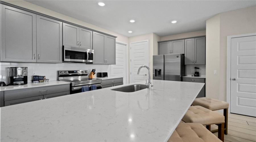 Reunion, Florida 34747, 3 Bedrooms Bedrooms, ,2 Bathroomsbathrooms,Residential,For Sale,Driving Range,Mfro6265116