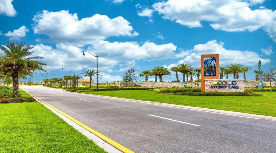KISSIMMEE, Florida 34746, 4 Bedrooms Bedrooms, ,3 BathroomsBathrooms,Residential,For Sale,PARAGRAPH,0,MFRO6264601
