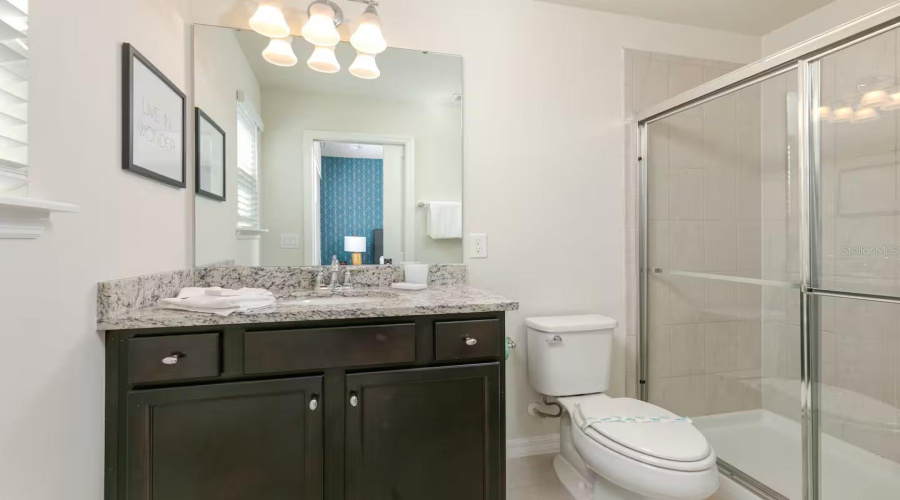 DAVENPORT, Florida 33897, 7 Bedrooms Bedrooms, ,5 BathroomsBathrooms,Residential,For Sale,KONA,0,MFRO6264499
