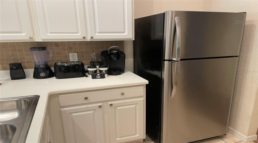 DAVENPORT, Florida 33897, 3 Bedrooms Bedrooms, ,2 BathroomsBathrooms,Residential,For Sale,LUCAYA,MFRTB8331380