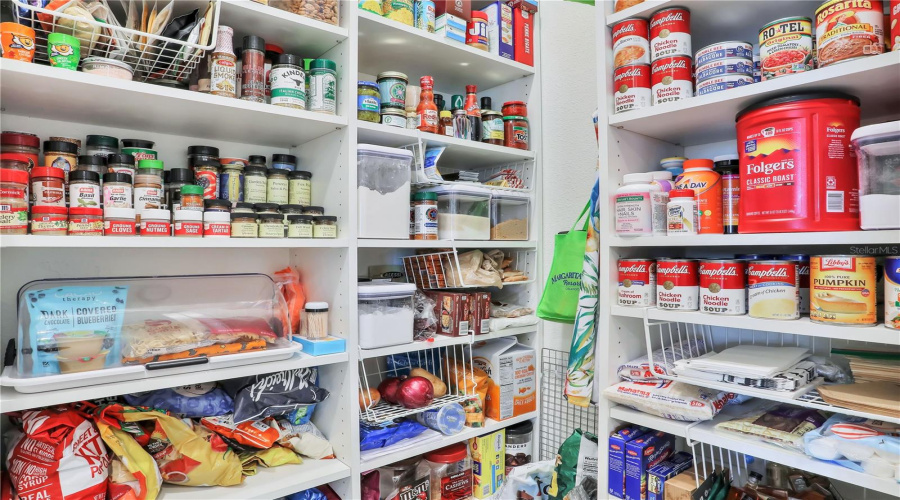 KISSIMMEE, Florida 34747, 8 Bedrooms Bedrooms, ,8 BathroomsBathrooms,Residential,For Sale,PARROT HEAD,0,MFRO6265271