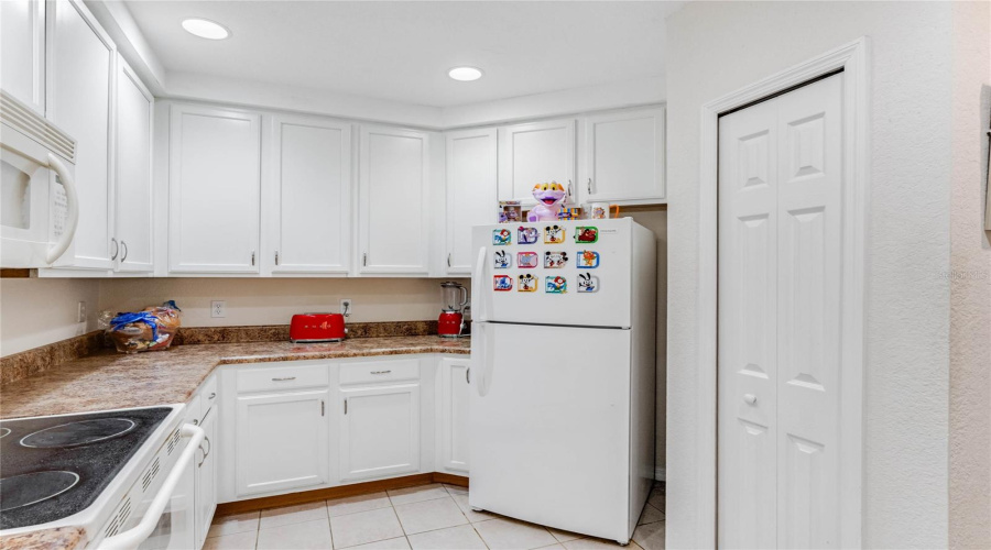 KISSIMMEE, Florida 34747, 2 Bedrooms Bedrooms, ,2 BathroomsBathrooms,Residential,For Sale,TREASURE TROVE,0,MFRO6264771